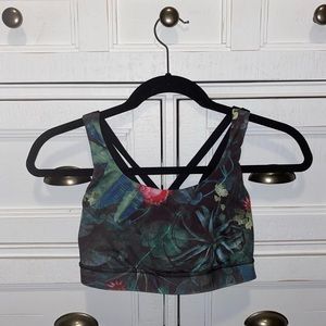 Lulu lemon sports bra